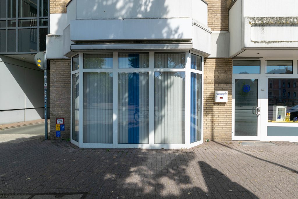 Immobilienangebot - Oldenburg - Rest - Büro- oder Ladenfläche in attraktiver Lage mit hoher Sichtbarkeit nahe der Oldenburger Innenstadt!
