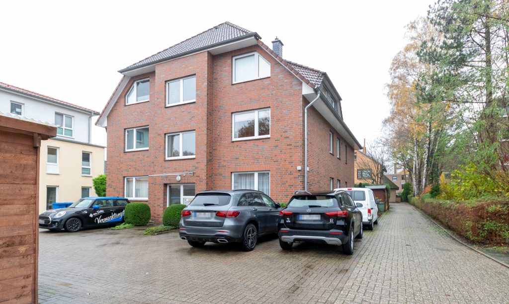 Immobilienangebot - Oldenburg - Alle - Bezugsfreie 3-Zimmer-Wohnung mit Balkon und Stellplatz mit Wallbox in Oldenburg/Nadorst zu verkaufen!