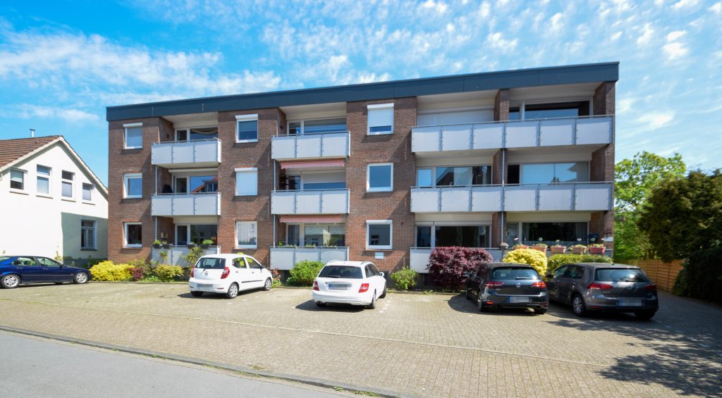 Hausansicht Immobilienangebot - Oldenburg - Alle - Gut geschnittene 1-Zimmer-Wohnung mit Balkon in bester Lage Oldenburgs zu verkaufen!