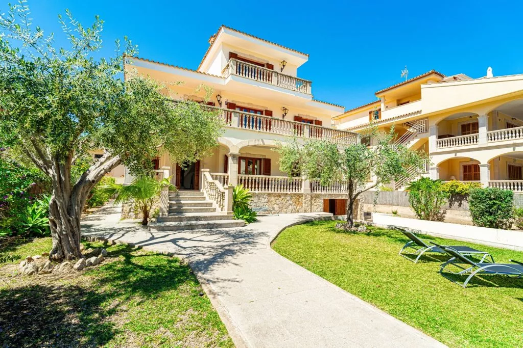 Immobilienangebot - Alcudia - Alle - 8095 - Spektakuläre Villa am Strand von Port Alcudia mit Ferienlizenz (ETV), Mallorca