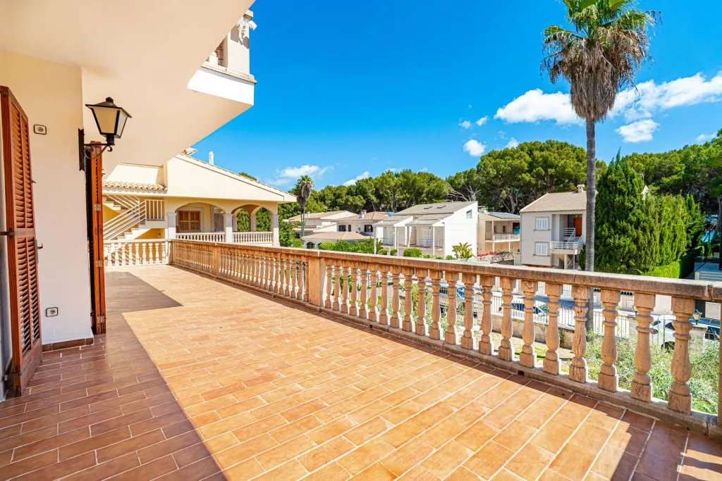 Immobilienangebot - Alcudia - Alle - 8095 - Spektakuläre Villa am Strand von Port Alcudia mit Ferienlizenz (ETV), Mallorca