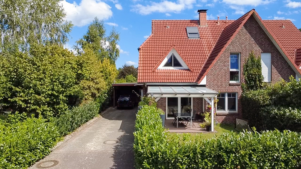 Immobilienangebot - Oldenburg - Wohnen - Großzügige, moderne Doppelhaushälfte mit 2 Gärten in ruhiger Lage zu verkaufen!