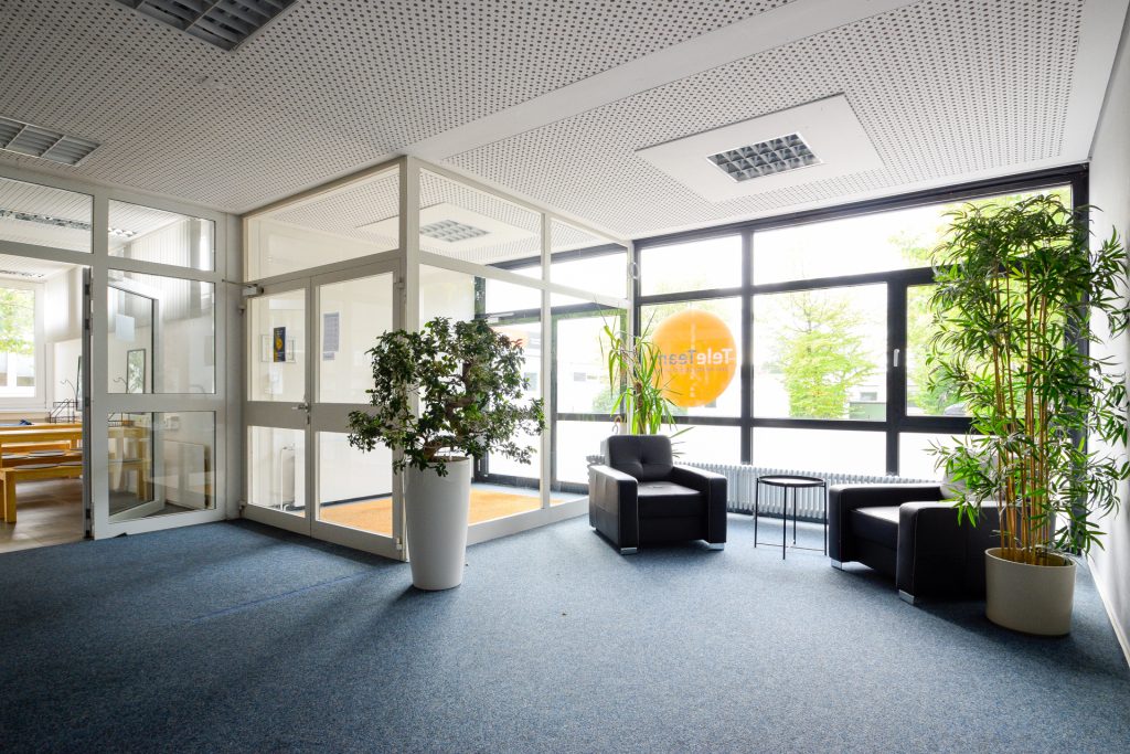 Immobilienangebot - Oldenburg - Rest - Großzügige Gewerbefläche mit guter Anbindung: Büroflächen auf zwei Etagen in Nadorst!