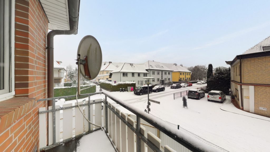 Immobilienangebot - Oldenburg - Wohnen - Attraktives Doppelhaus mit kleinem Garten in direkter Nähe zum Klinikum Kreyenbrück zu verkaufen!