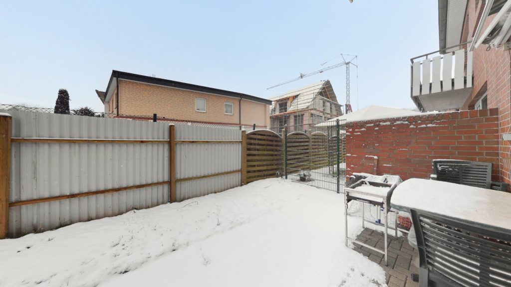 Immobilienangebot - Oldenburg - Wohnen - Attraktives Doppelhaus mit kleinem Garten in direkter Nähe zum Klinikum Kreyenbrück zu verkaufen!