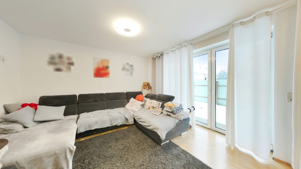 Immobilienangebot - Oldenburg - Wohnen - Attraktives Doppelhaus mit kleinem Garten in direkter Nähe zum Klinikum Kreyenbrück zu verkaufen!