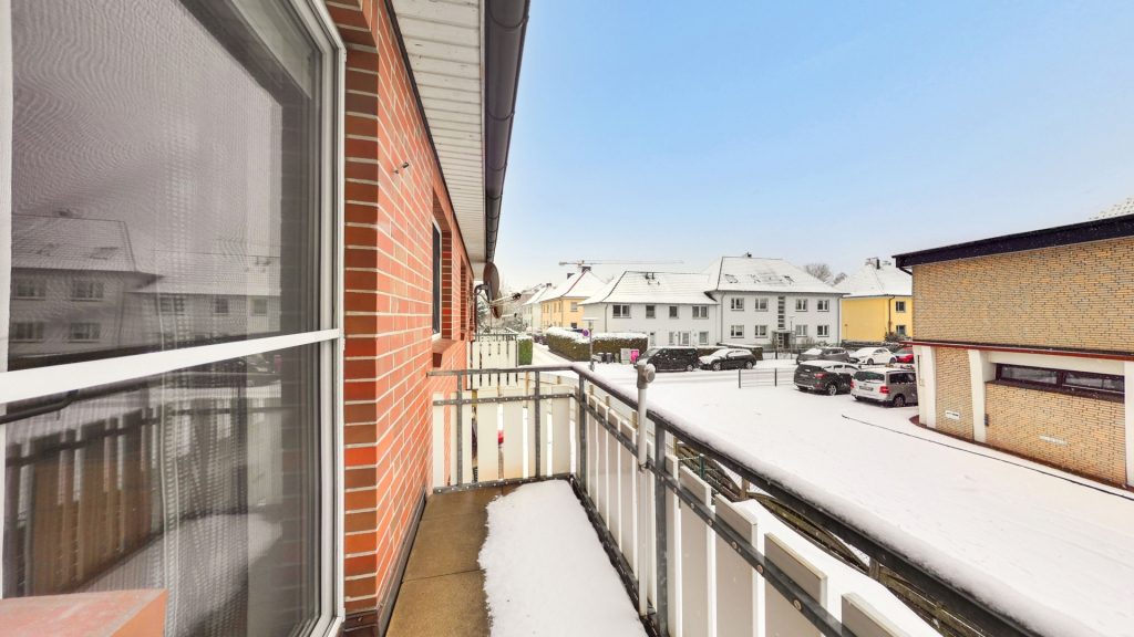 Immobilienangebot - Oldenburg - Wohnen - Vermietete Doppelhaushälfte mit Garten, Balkon und viel Potenzial in Kreyenbrück zu verkaufen!