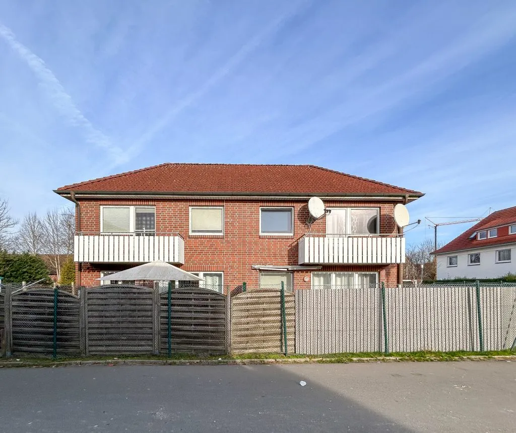Immobilienangebot - Oldenburg - Wohnen - Gepflegte Doppelhaushälfte mit Balkon und Garten Nähe Klinikum Kreyenbrück zu verkaufen!