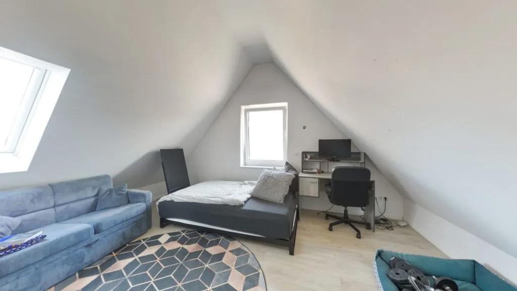 Immobilienangebot - Oldenburg - Wohnen - Moderne Doppelhaushälfte mit 7 Zimmern am Bürgerbusch zu verkaufen!