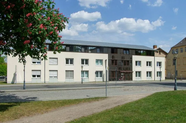 Immobilienangebot - Neustrelitz - Rest - Geräumige Büro- oder Praxisfläche im 1. Obergeschoss in attraktiver Lage von Neustrelitz