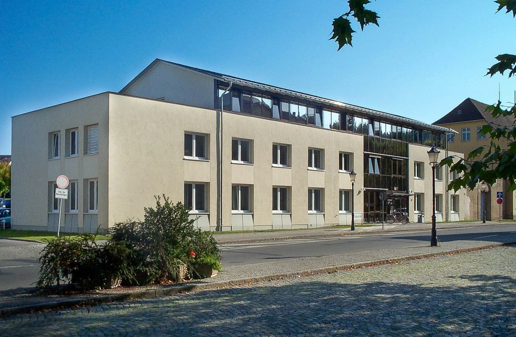 Immobilienangebot - Neustrelitz - Rest - Geräumige Büro- oder Praxisfläche im 1. Obergeschoss in attraktiver Lage von Neustrelitz