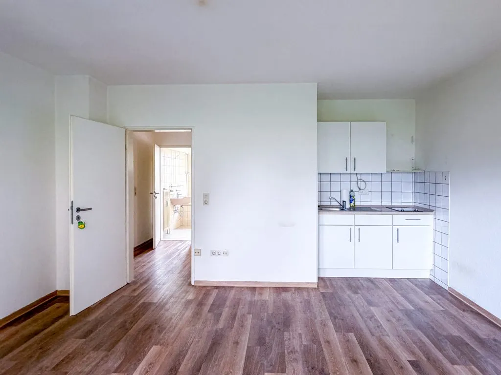 Immobilienangebot - Oldenburg - Wohnen - Gut geschnittene 2-Zimmer-Wohnung mit Terrasse in Bürgerfelde!