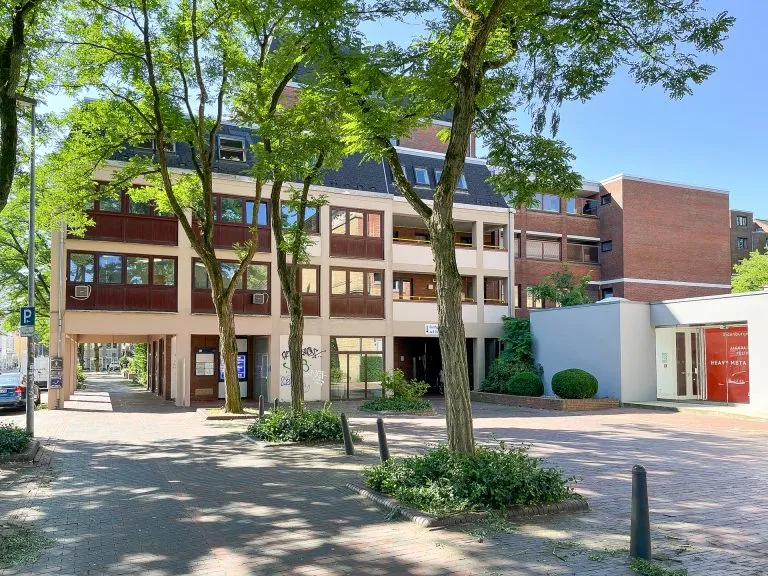 Immobilienangebot - Oldenburg - Wohnen - Bezugsfreie und renovierte Etagenwohnung in Toplage im Gerichtsviertel-Oldenburg