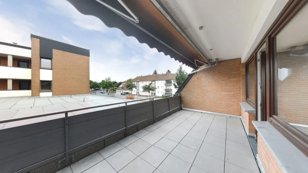Immobilienangebot - Oldenburg (Oldenburg) / Donnerschwee - Wohnen - Bezugsfreie 3-Zimmer-Wohnung mit Dachterrasse in zentraler Lage von Donnerschwee zu verkaufen!