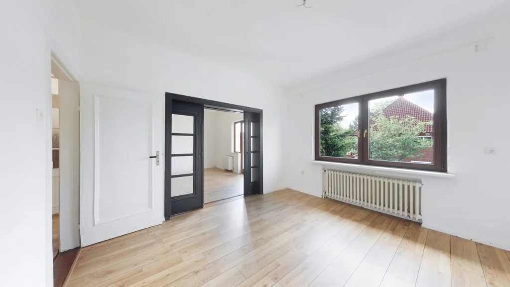 Immobilienangebot - Oldenburg - Wohnen - Repräsentatives 3-Parteienhaus mit Potenzial im Ehnernviertel zu verkaufen!