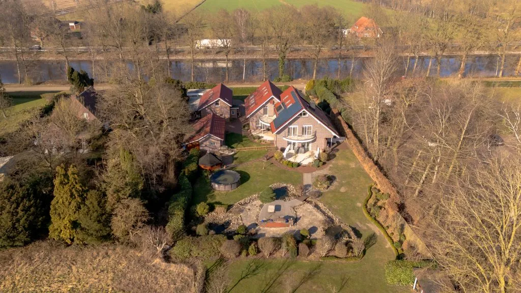 Immobilienangebot - Friesoythe - Wohnen - Gebotsverfahren! Landliebe pur - Idyllisches Anwesen in Ahrensdorf nahe Friesyothe!