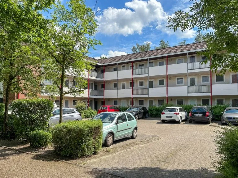 Immobilienangebot - Oldenburg - Wohnen - Gemütliche 1,5 Zimmer Erdgeschosswohnung mit Stellplatz in Kreyenbrück