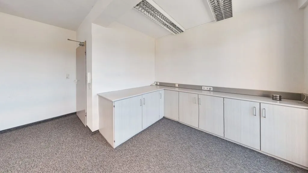 Immobilienangebot - Oldenburg - Rest - Großzügige Gewerbefläche mit viel Potenzial in zentralem Bürgerfelder zu verkaufen!