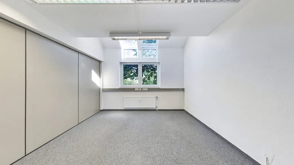 Immobilienangebot - Oldenburg - Rest - Großzügige Gewerbefläche mit viel Potenzial in zentralem Bürgerfelder zu verkaufen!