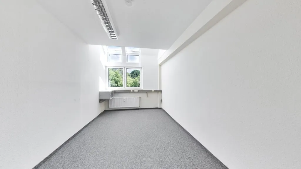 Immobilienangebot - Oldenburg - Rest - Großzügige Gewerbefläche mit viel Potenzial in zentralem Bürgerfelder zu verkaufen!