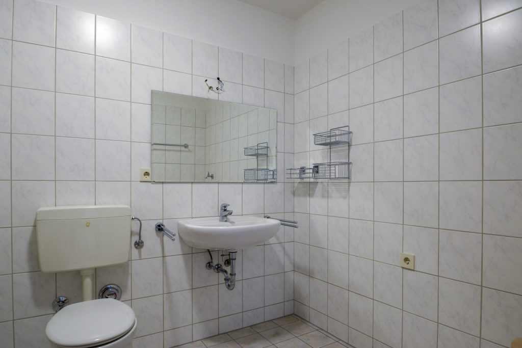 Immobilienangebot - Oldenburg - Wohnen - Viel Platz zum Wohlfühlen – helle 3-Zimmer-Wohnung mit großer Loggia in Osternburg!