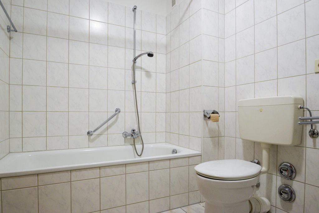 Immobilienangebot - Oldenburg - Wohnen - Viel Platz zum Wohlfühlen – helle 3-Zimmer-Wohnung mit großer Loggia in Osternburg!