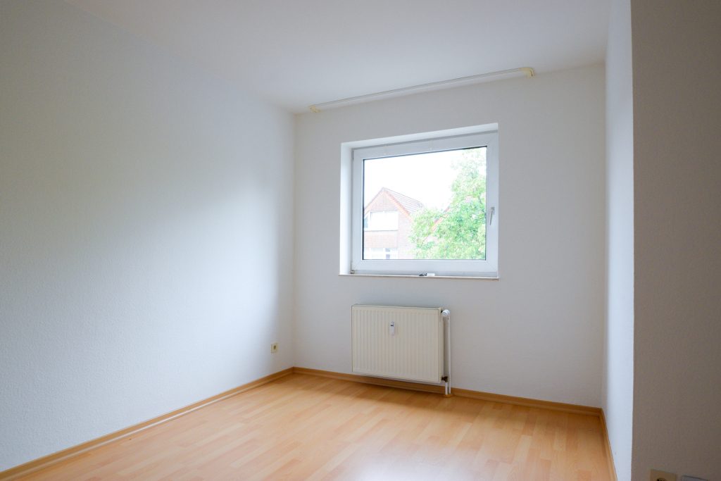 Immobilienangebot - Oldenburg - Wohnen - Viel Platz zum Wohlfühlen – helle 3-Zimmer-Wohnung mit großer Loggia in Osternburg!