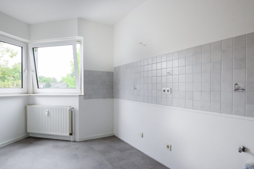Immobilienangebot - Oldenburg - Wohnen - Viel Platz zum Wohlfühlen – helle 3-Zimmer-Wohnung mit großer Loggia in Osternburg!