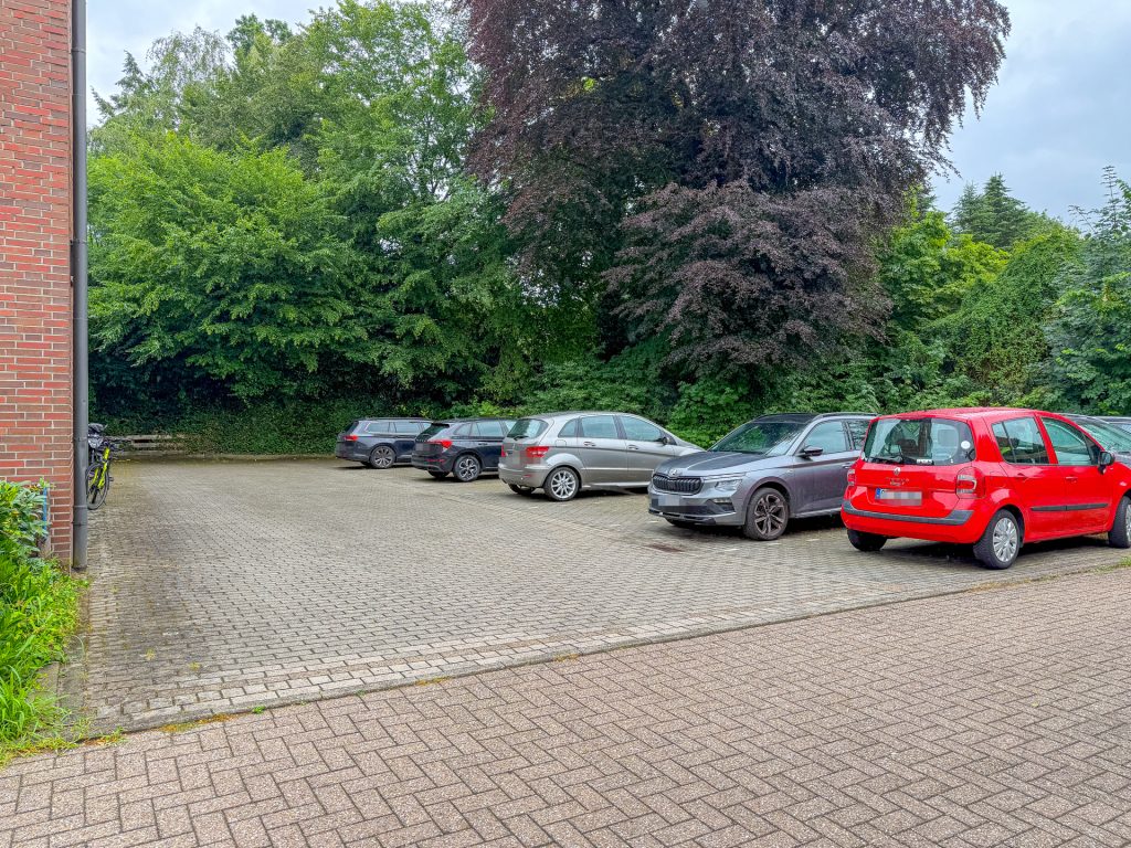 Immobilienangebot - Oldenburg - Wohnen - Viel Platz zum Wohlfühlen – helle 3-Zimmer-Wohnung mit großer Loggia in Osternburg!